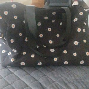 Alice + Olivia Daisy Print Duffle Bag